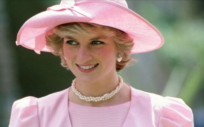 Lady Diana, Diana, Ratu Elizabeth II, Kehidupan Lady Diana, Kerajaan Inggris, Sejarah