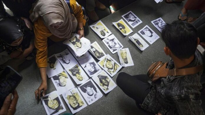 Tragedi Kanjuruhan, Jumlah Korban Tragedi Kanjuruhan, Update Jumlah Korban Tragedi Kanjuruhan, Aremania, Persibaya, Arema FC, Kapolri, Penembakan Gas Air Mata