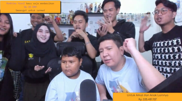 Windah Basudara, Youtuber, Rahmat, Okky Boy, Bocah Viral, Sulawesi Tenggara, Bau-Bau, Anak Berkebutuhan Khusus, Viral, Youtube, Donasi, Live Streaming Youtube, Penggalangan Dana, Charity