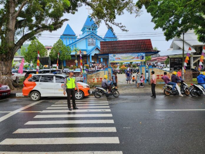 Polantas Manokwari tertibkan gereja
