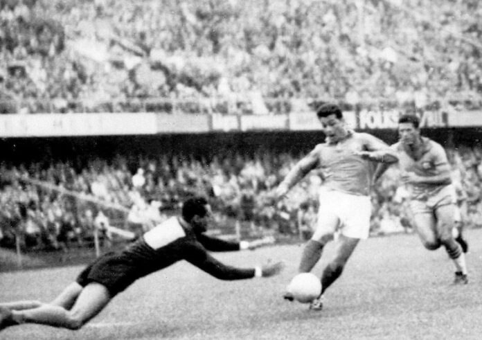 pencetak-gol-terbanyak-piala-dunia-dalam-satu-turnamen Lionel Messi, Kylian Mbappe, Piala Dunia 2022, Sepatu Emas, Golden Boot, Qatar, Pencetak Gol Terbanyak, FIFA, Just Fontaine