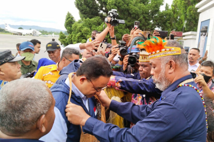 Anies Baswedan Pengurus DPW Nasdem sambut Anies Baswedan di Jayapura, Kamis (8/12/2022). Foto: dok Partai Nasdem