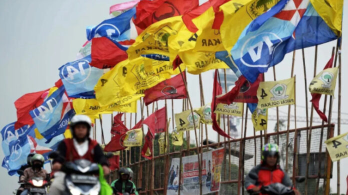 partai politik bendera Bawaslu Klaim Kampung Anti Politik Uang Tumbuhkan Demokasi Sehat