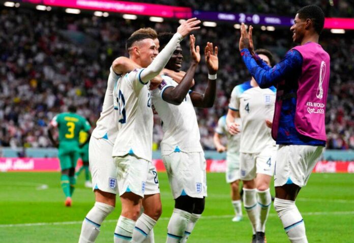 skuad-inggris-selebrasi-golnya-lawan-senegal Piala Dunia 2022, Harry Kane, Inggris, Senegal, Piala Dunia, Prancis, Inggris vs Senegal, Hasil Pertandingan, Prancis vs Inggris