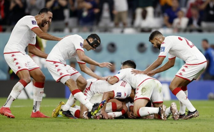 tim-tunisia-selebrasi-gol-kalahkan-prancis Tunisia, Wahbi Khazri, Prancis, Piala Dunia, FIFA, Qatar, Piala Dunia Qatar 2022, Berita Piala Dunia