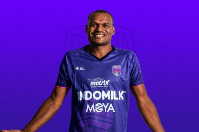 Persipura, Persipura Jayapura, Brian Fatari, Liga 1, Dewa United, Israel Wamiau, Transfer Pemain, Bursa Transfer
