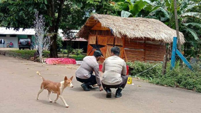Victor Mambor, Jubi, bom rakitan, teror