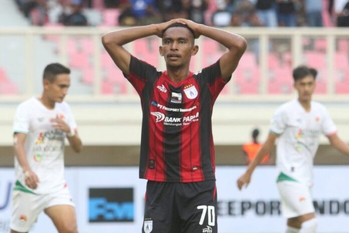 Persipura, Persipura Jayapura, Yan Mandenas, PSSI, PT Liga Indonesia Baru, Liga 2 2022/23, Tragedi Kanjuruhan