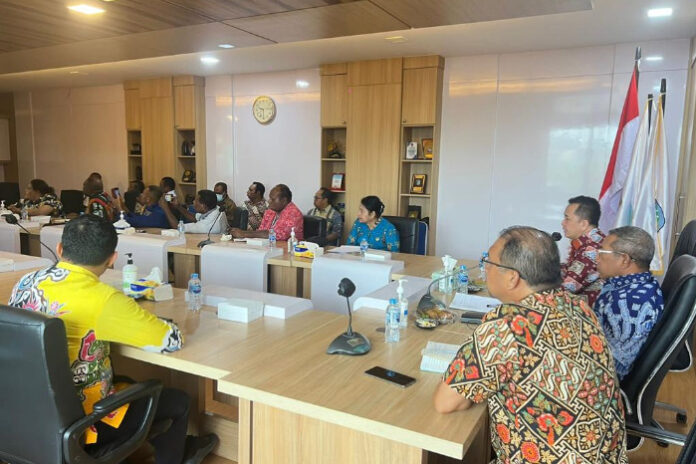 Sorong, Kemendagri, APBD