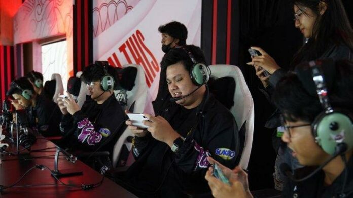 rrq alberttt tengah saat bertanding di mpl id season 11