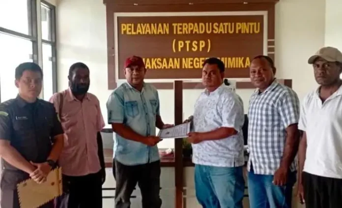 Karyawan Moker Karyawan Moker, ASN Papua, Gratifikasi Freeport, Kasus ASN, Dugaan Gratifikasi, Kejari Mimika, Audit Inspektorat, Laporan ASN, Hukum Mimika, Kasus Gratifikasi, Kejati Papua, Freeport Indonesia, ASN Terlibat, Dugaan Korupsi, Pemerintah Papua, Pemerintah Mimika, Kasus Freeport, ASN dan Freeport, Investigasi Kejaksaan, Kasus Gratifikasi ASN, PT Freeport, Laporan Hasil Audit, Pelanggaran Etik ASN, Korupsi ASN Mimika, Karyawan Mogok Freeport