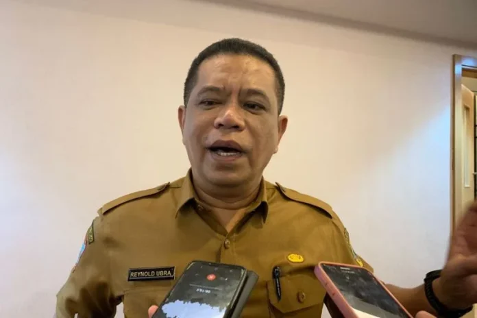 Dinkes Mimika, Tes Malaria, Kabupaten Mimika, Strategi Penurunan Malaria, Positivity Rate, Pemberantasan Malaria, Sarang Nyamuk, Target Tes Malaria, Penurunan Angka Malaria, Pengobatan Malaria, Kepala Dinkes Mimika, Reynold Ubra