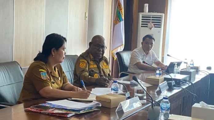 Wabup Emanuel Kemong