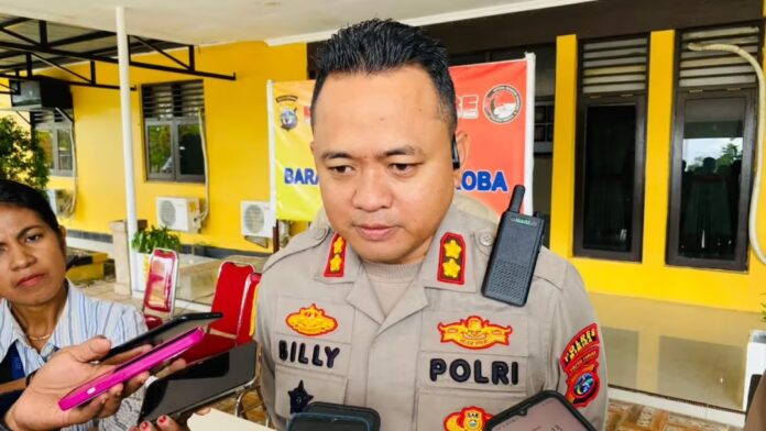 Keuskupan Timika, Pagar Rusak, Kapolres Mimika, Mafia Tanah, Kasus Mimika, AKBP Billyandha Hildiario Budiman