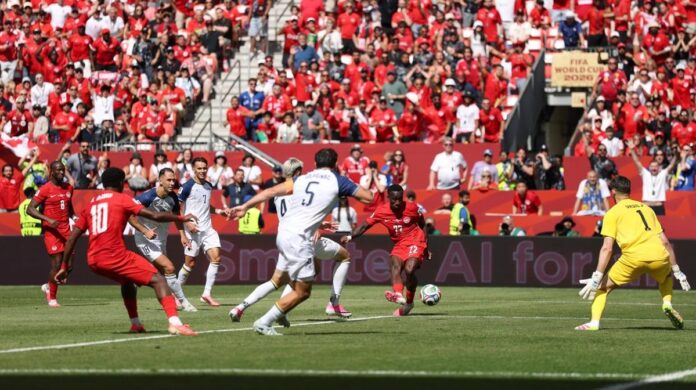 kanada-bosnia-herzegovina-1781297646280_169 Kanada Bosnia, Piala Dunia, Grup B, Cyle Larin, Jovo Lukic, Toronto Stadium, Bosnia Herzegovina, Kanada Seri, World Cup, Sepakbola Dunia