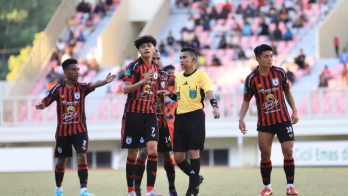 reno-salampessy-saat-memperkuat-persipura-musim-lalu-ceposonlinecomerianto-I9P1l